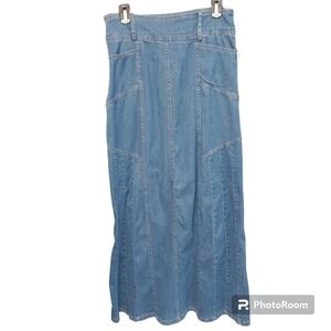 Maxi Denim Skirt With Pockets Size 28